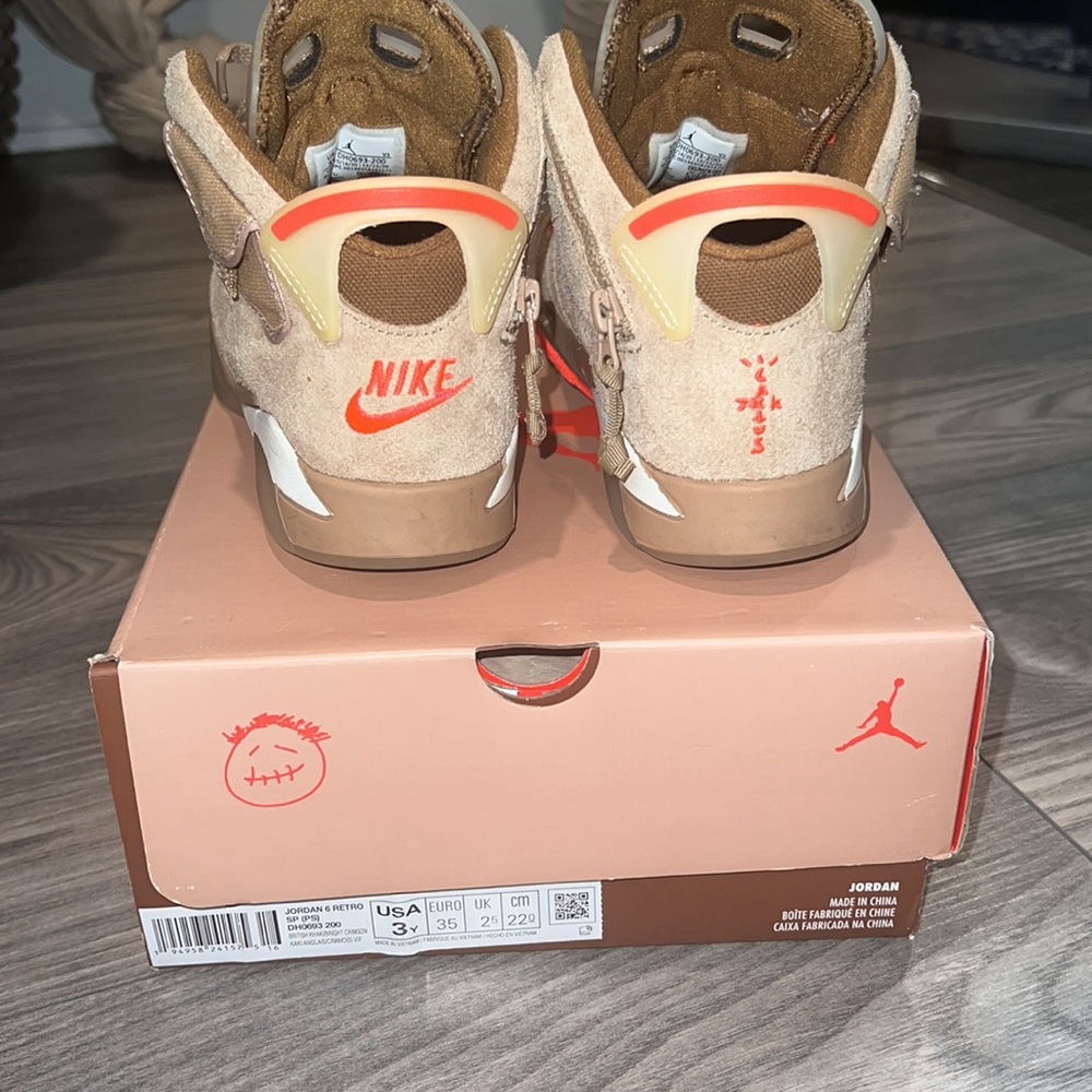 Jordan 6 Retro Travis Scott British Khaki | size 3y